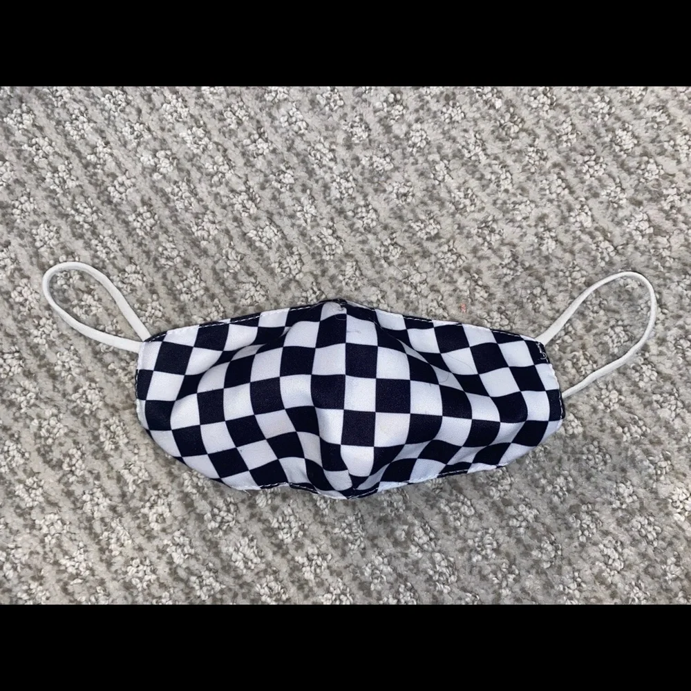 Checkered mask
